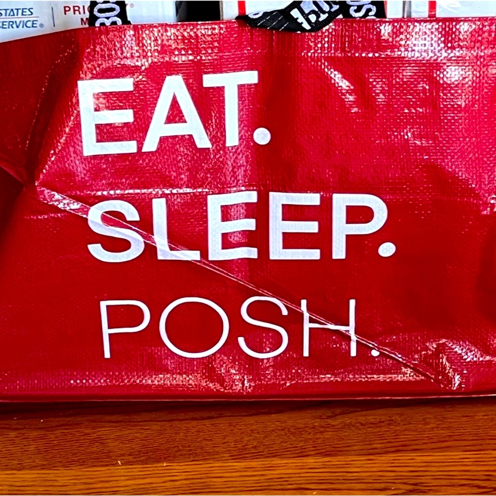 UNLISTED ITEM FOR POSH LIVE